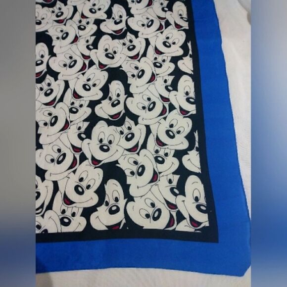 Mickey Mouse Disney 💯 Silk Scarf Square Neck Scarf EUC Vintage - Picture 4 of 13